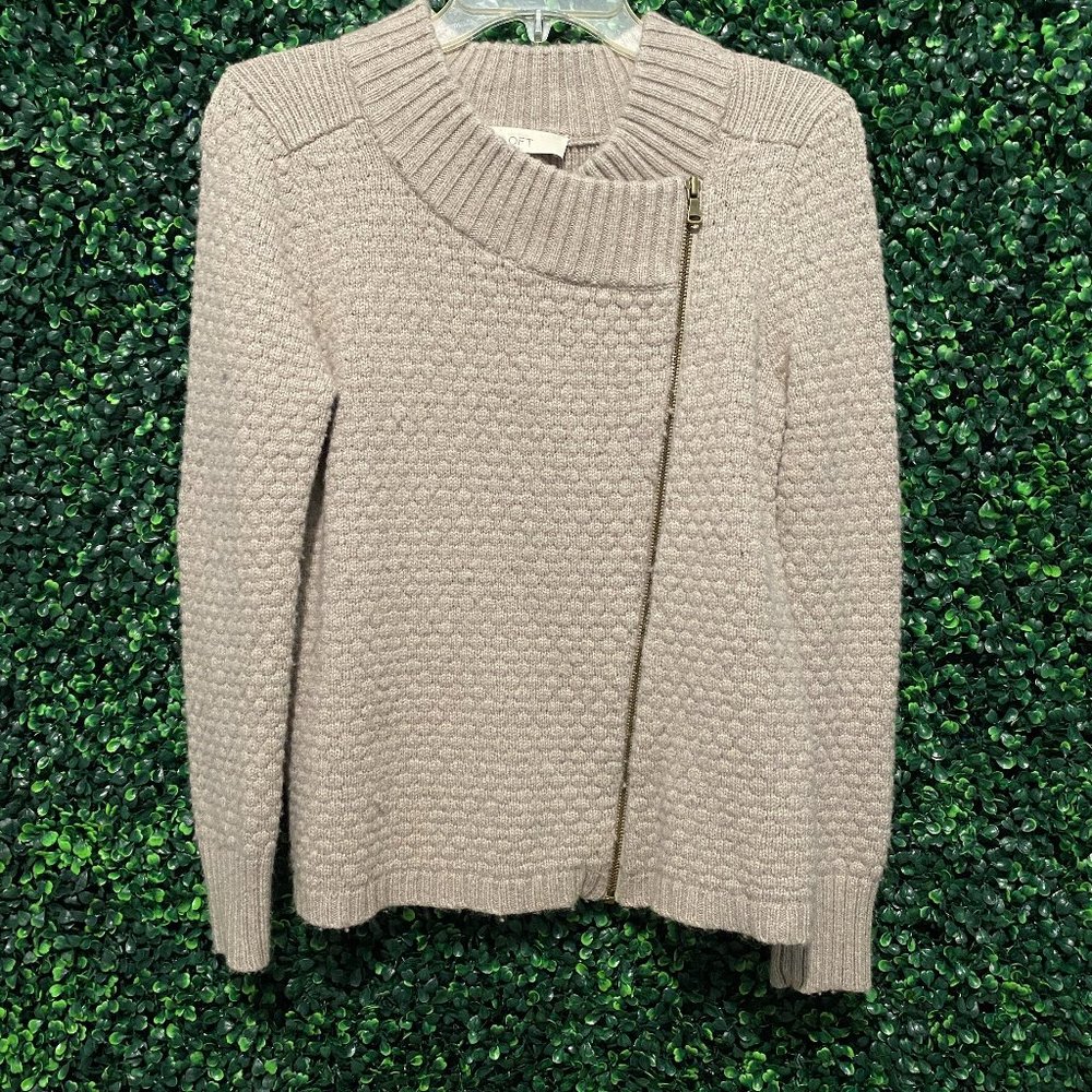 3/$10 ❣️ Loft - Asymmetrical Sweater